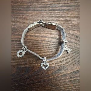 XO Women’s bracelet